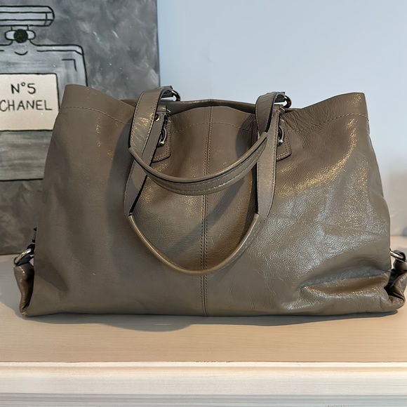 Coach Tote - Picture 4 of 10